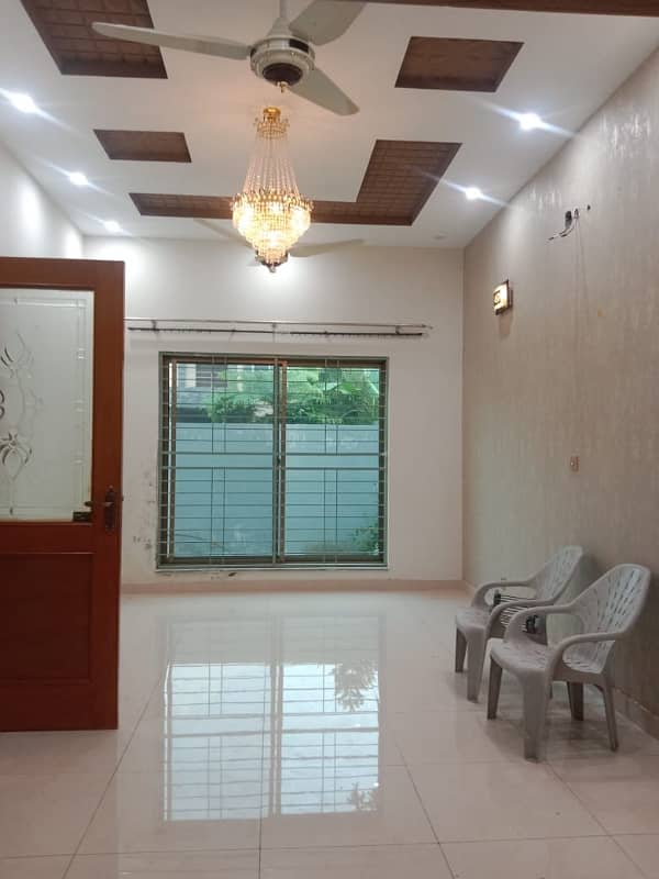 1 Kanal Brand New Slightly Use House With Full Basement And 5 Bed In Dha Phase 8 Near Phase 6 And Air Port 3