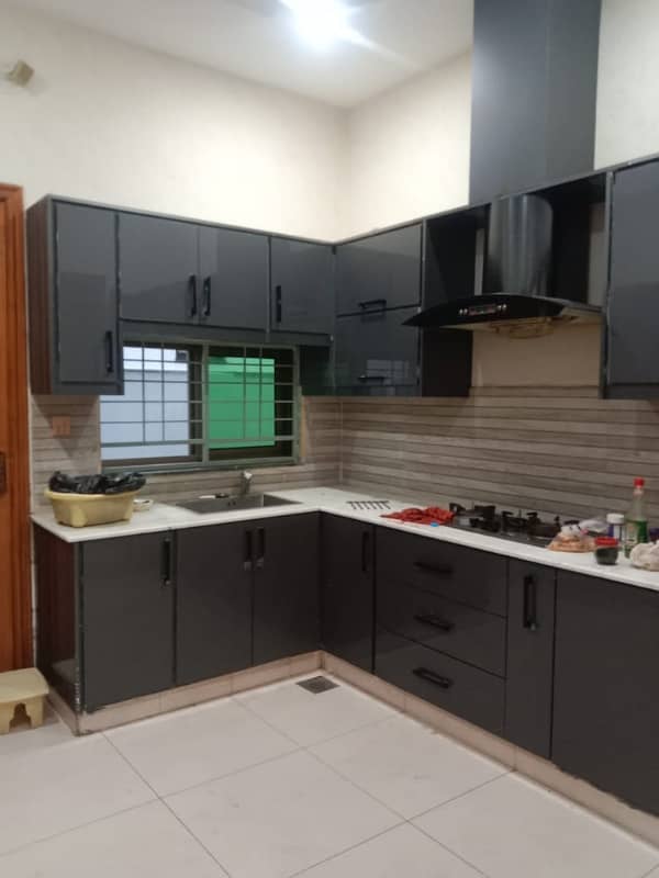 1 Kanal Brand New Slightly Use House With Full Basement And 5 Bed In Dha Phase 8 Near Phase 6 And Air Port 4