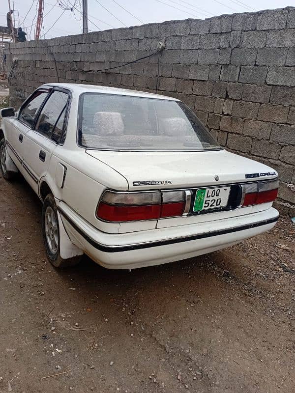 Toyota Corolla 1990 3