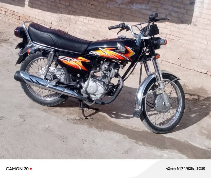 Honda 125 bike 4