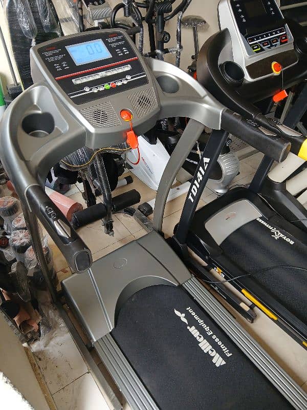 treadmils. (0309 5885468). ellapticals. gym cycles. home gym. dumbles 12