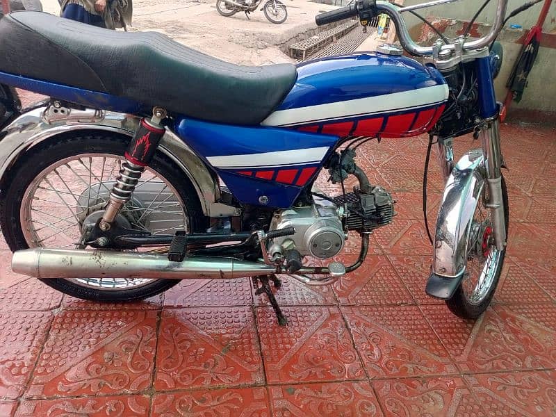 good condition bike 2 tire new chain. grari new all okbtanki tapa new 2