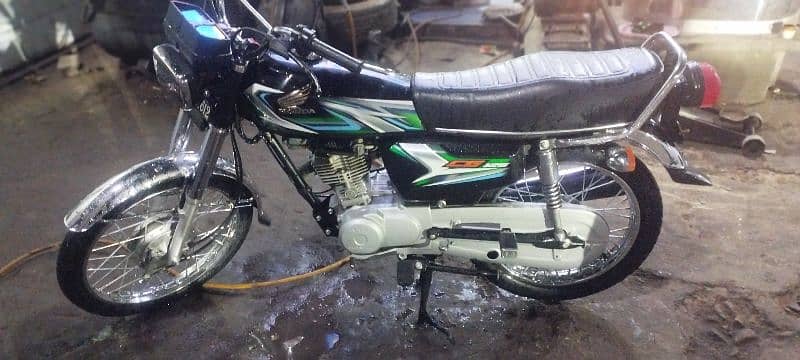 Honda 125 black 10/10 1