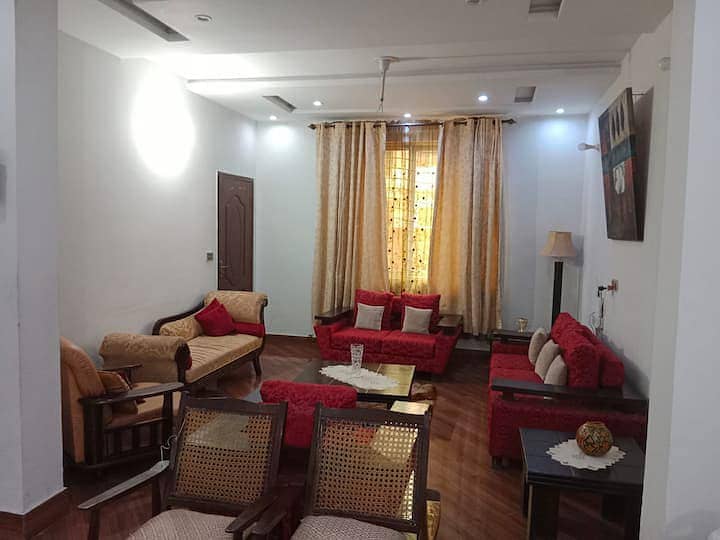 10 Marla Fully Furnish Lower Portion Is For Rent In Wapda Town Block K2 4