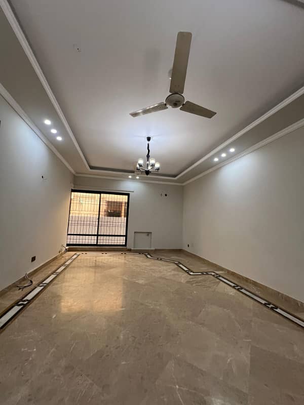 1 Kanal Nice Modern Design House For Rent In DHA Phase 4. 9