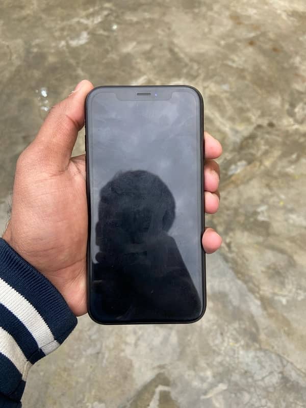 iPhone Xr factory unlock 64 GB 3