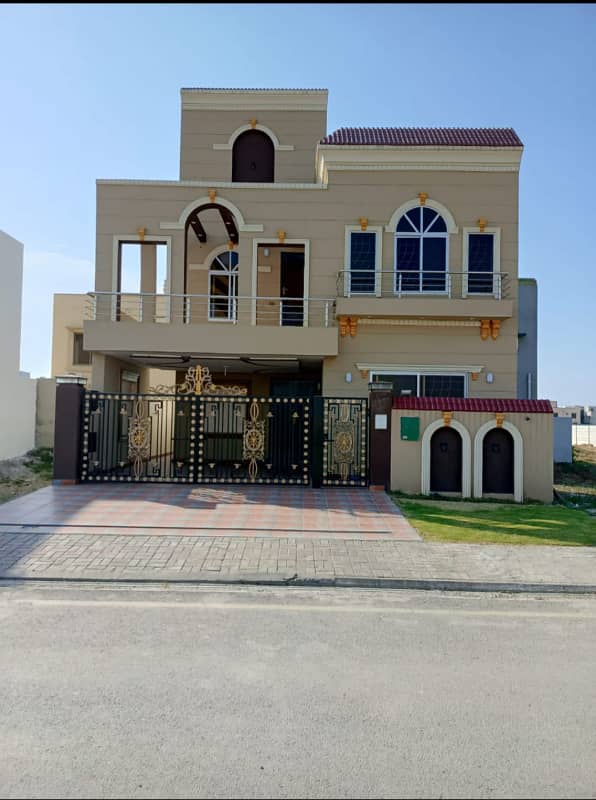 8 Marla Brand New House For Sale On Very Prime Location Of Bahria 0