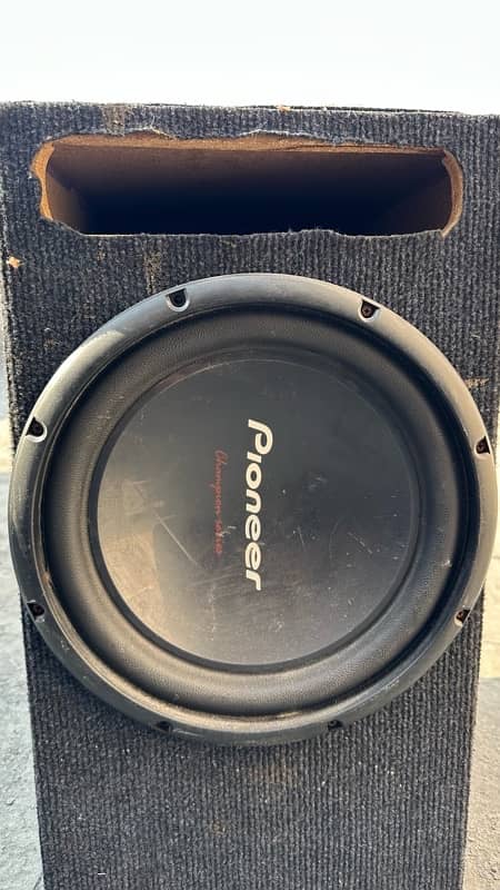 Pioneer Subwoofer 1