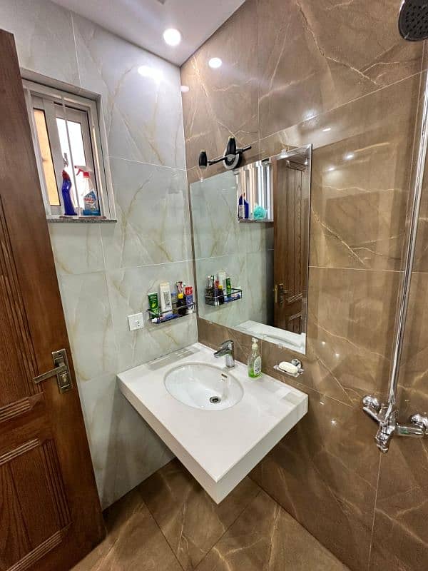 5 Marla Brand New House For Sale 9