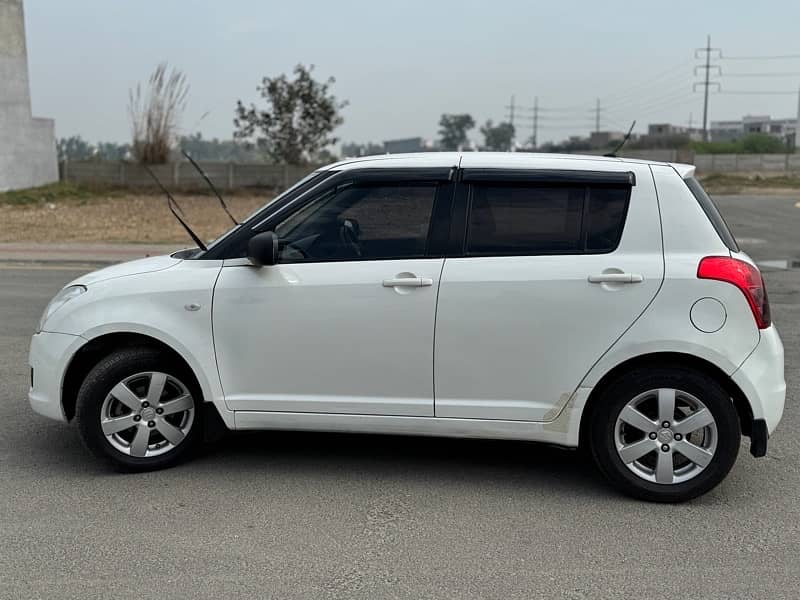 Suzuki Swift 1.3 DLX Navigation 2018 4