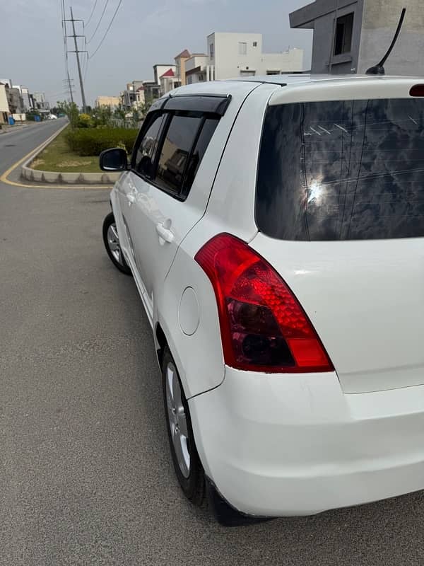 Suzuki Swift 1.3 DLX Navigation 2018 7