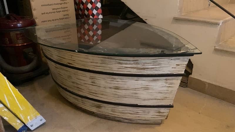 Boat Shape Center Table with Glass top 0