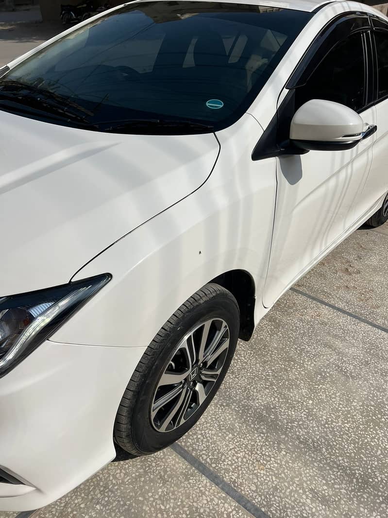 Honda City Aspire 1.5 Automatic 2022 1