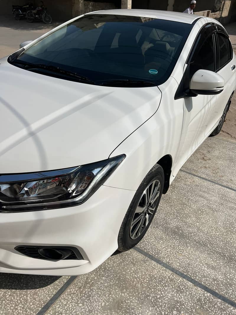 Honda City Aspire 1.5 Automatic 2022 2