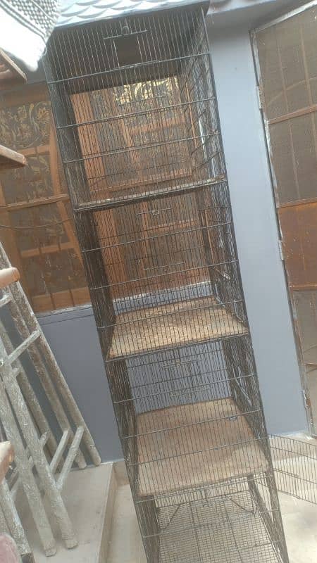 4 portion cage for hens and birds. 1