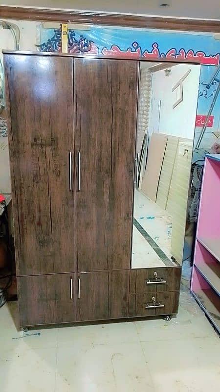 wardrobe /cupboard / Almari/ mirror 0316,5004723 8