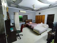 Commercial house available for rent 10 rooms