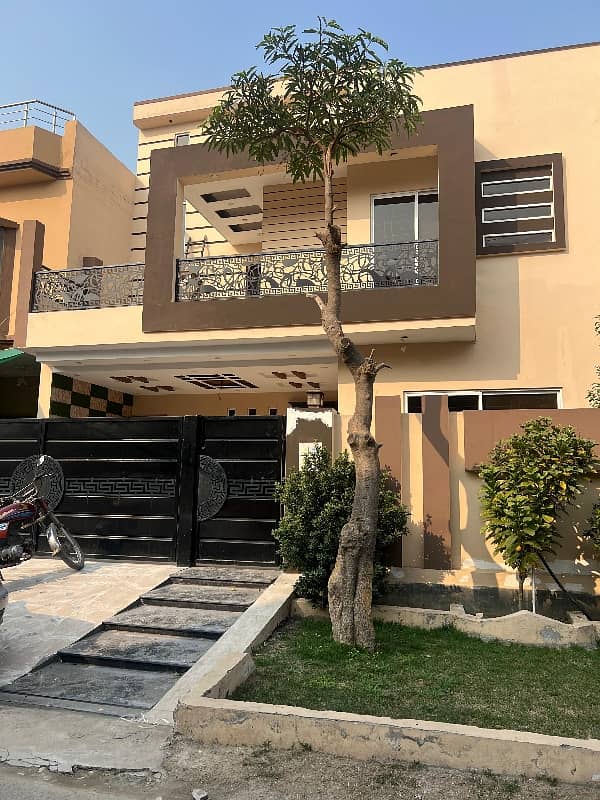 5 Marla Brand New Condition House with Gas Owner Built for Sale In Canal Garden Near Bahria Town Lahore 0