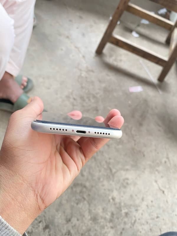 I phone 11 non pta 128gb factory unlock 3