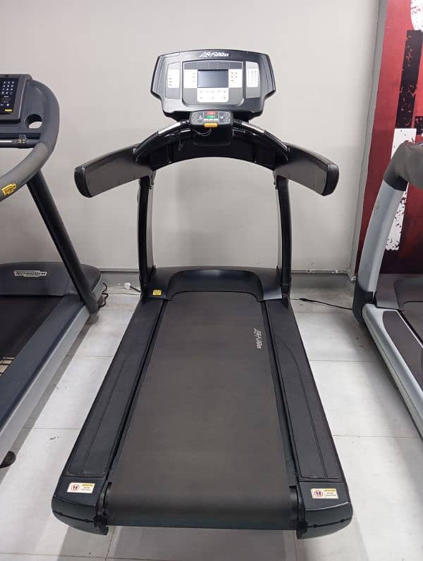 Imported Treadmills, Ellipticals, Spinbikes, IntenseFit 6