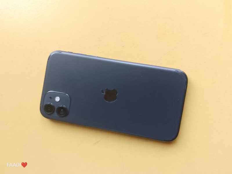 Apple iPhone 11 7