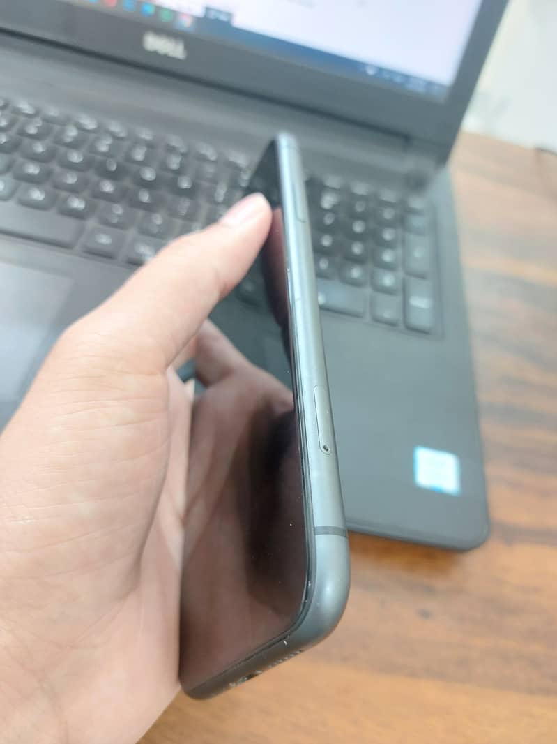 iPhone 11 64gb factory unlock 6