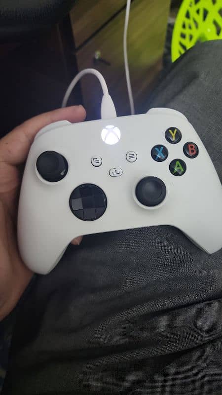 XBOX +WHEEL G29 BRAND NEW WITH BOXES 10/10 CONDITION 2