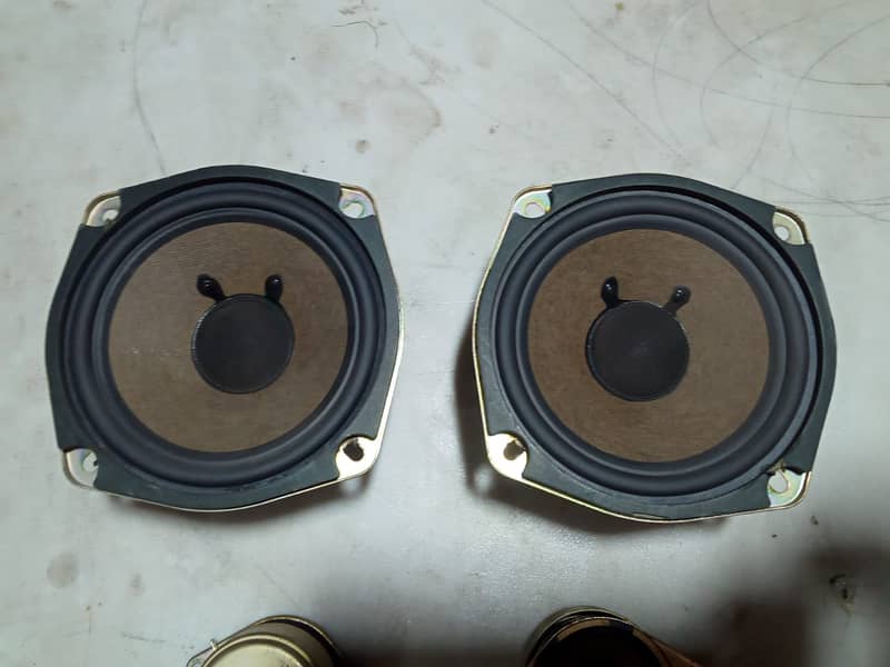 Sony AIWA Speakers 4 piece Tuitar 4 piece Genion All ok work 1