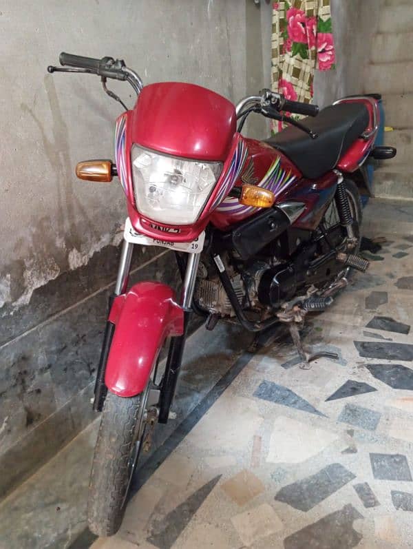 Honda prider For sale neat and clean 2