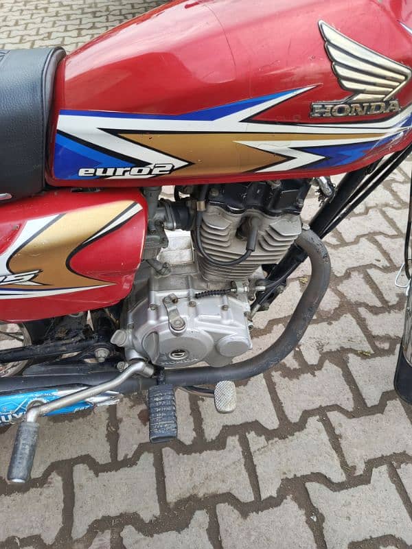 HOnda 125 2019b 4