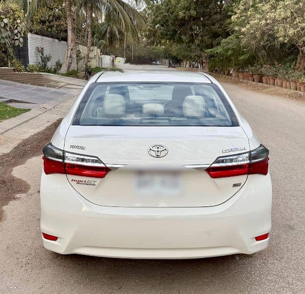 Toyota Corolla GLI automatic 2018 5