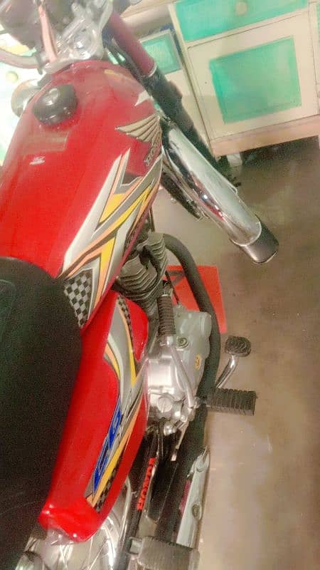 Honda 125cc 2024,09,28,ok good condition 3