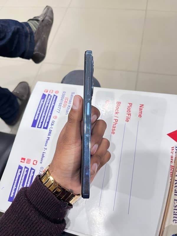 infinix hot 40i with box 3