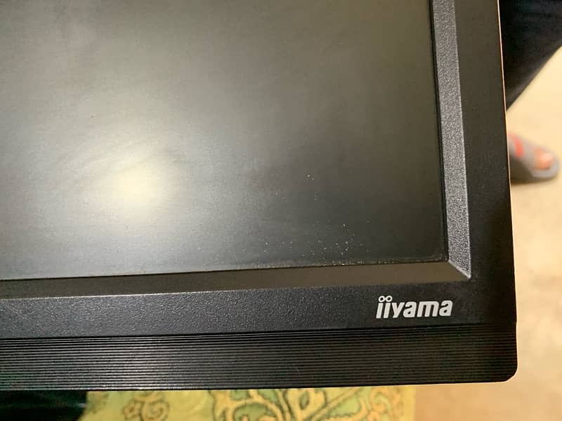 Iiyama prolite 22inc Pc Led new condition 4