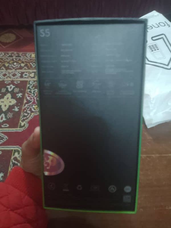 Infinix S5 for sale mobile and box available no charger 6