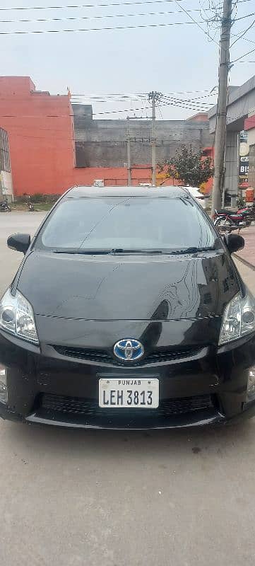 Toyota Prius 2011 1