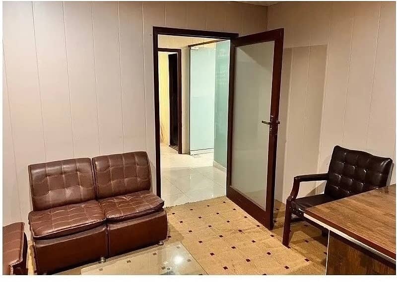 Area 1800 Square Feet Corporate Office Available For Rent On Reasonable Rent Gulberg 3 Lahore 3