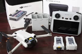 DJI mini 3 pro with fly more kit plus, 10/10 3 battery an box