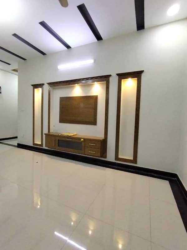 10 Marla upper portion for Rent in G-13/3 3