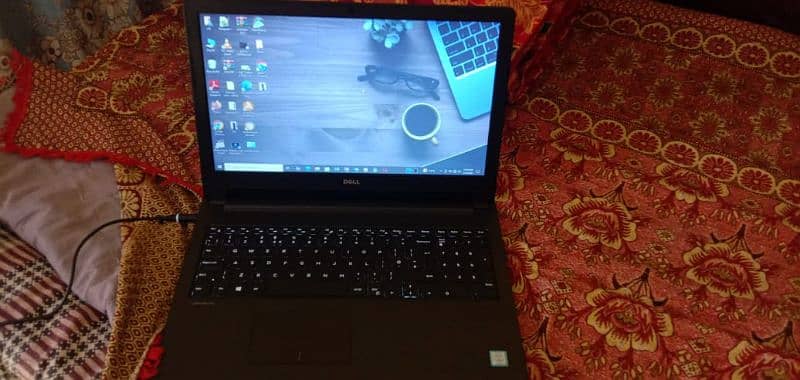 Dell 7th Generation 8GB RAM AND 256 GB SSD 1