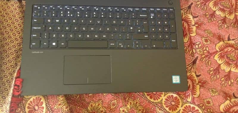 Dell 7th Generation 8GB RAM AND 256 GB SSD 3