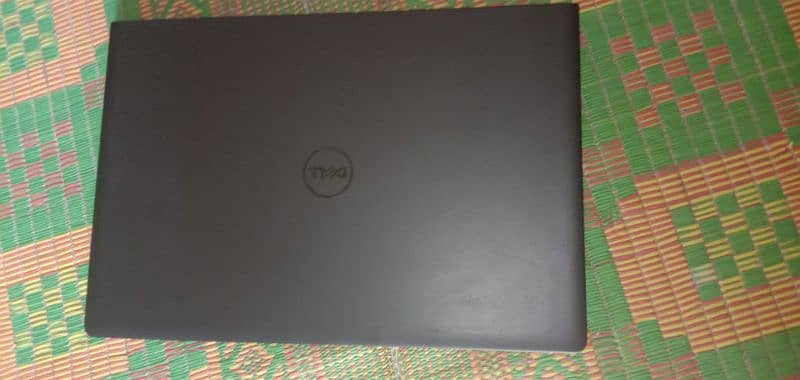 Dell 7th Generation 8GB RAM AND 256 GB SSD 5