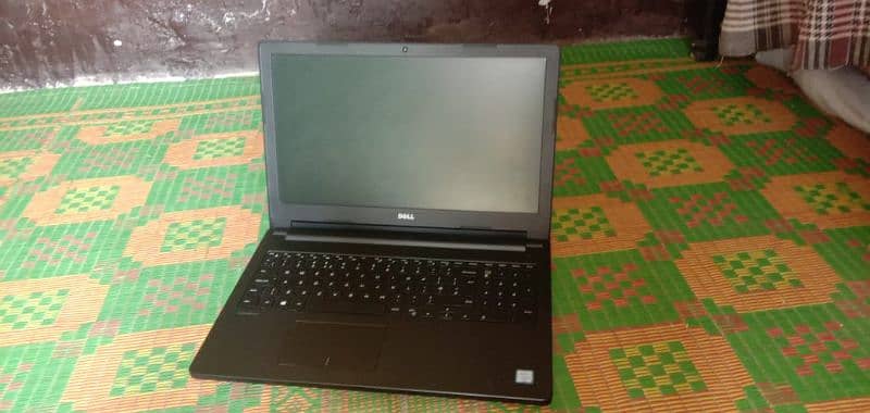 Dell 7th Generation 8GB RAM AND 256 GB SSD 6