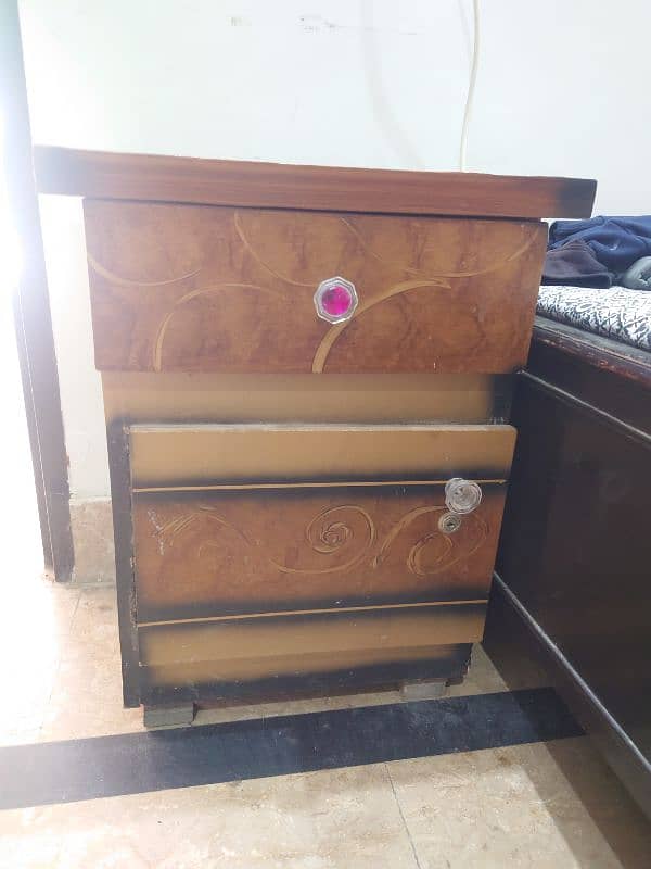 Bed with two side tables for sale 2