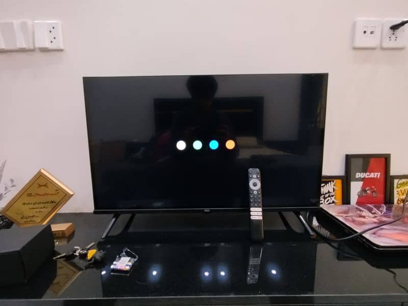 TCL ANDROID TV FOR SALE IN NEW CONDITION 3