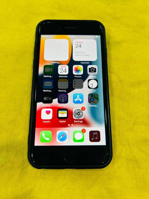 Iphone 8 waterproof non pta 32GB 83health finger ok best camra result 2