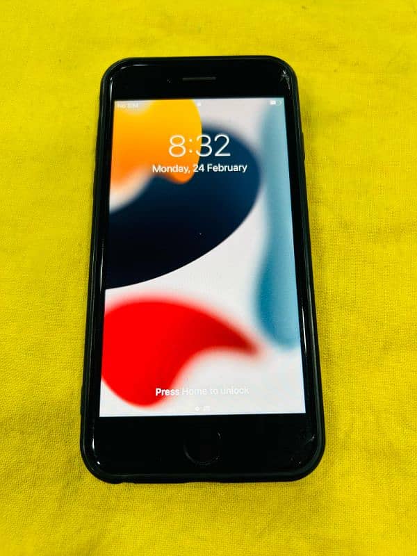 Iphone 8 waterproof non pta 32GB 83health finger ok best camra result 3