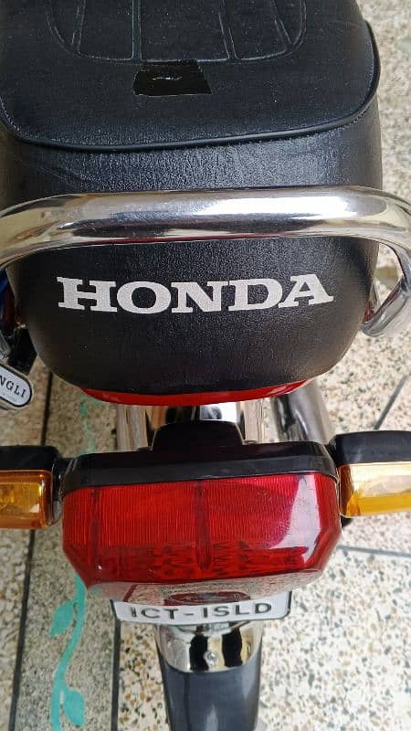 Honda CD-70 2