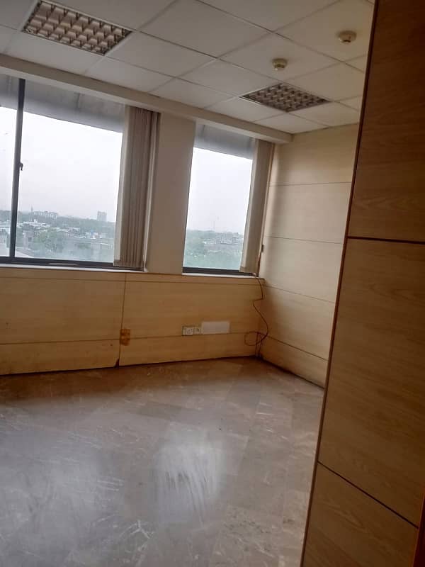 Prime Location Commercial 5000 Sq. Ft Office In Main Boulevard Gulberg 10