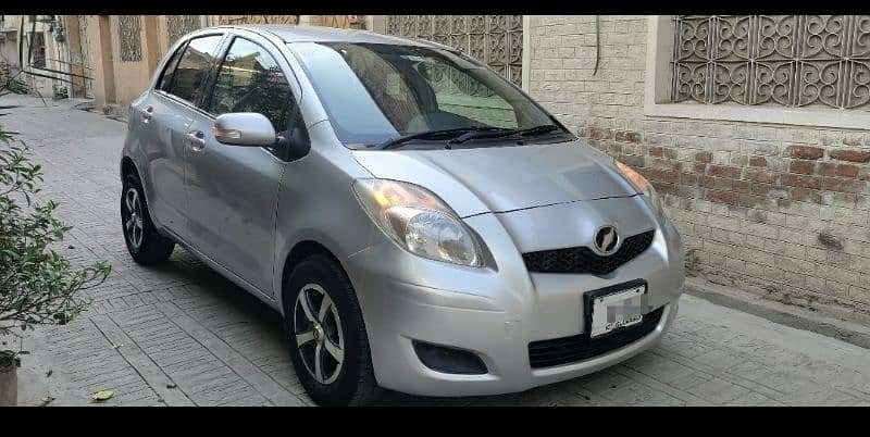 Toyota Vitz 2008 1